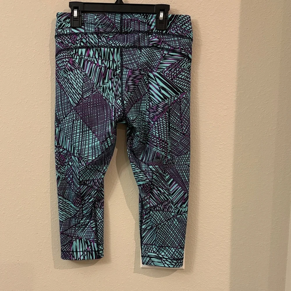 Under Armour Purple and Blue Patterned Leggings - Picture 3 of 6
